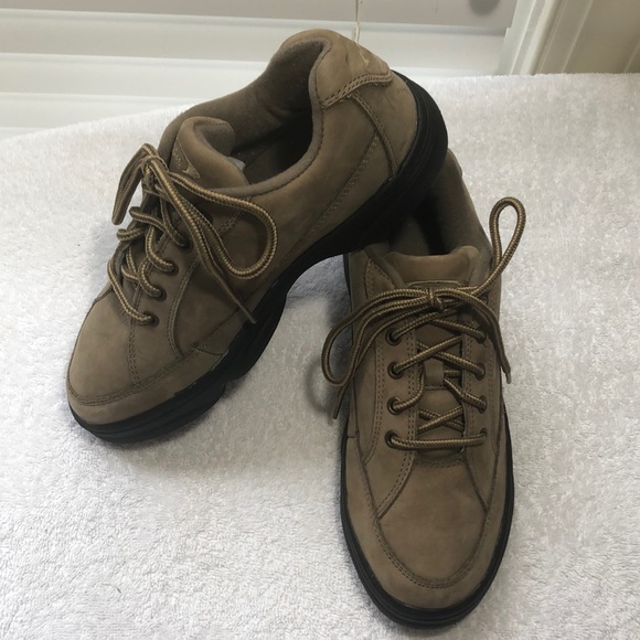 VINTAGE TURNTEC brushed suede lace up walking shoes - Picture 1 of 7